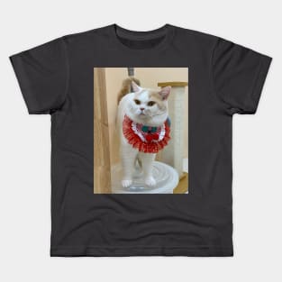 the handsome white cats Kids T-Shirt